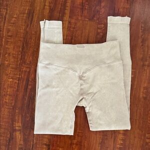 Lazuli Label Acid Wash Cream High Waisted Seamless Leggings